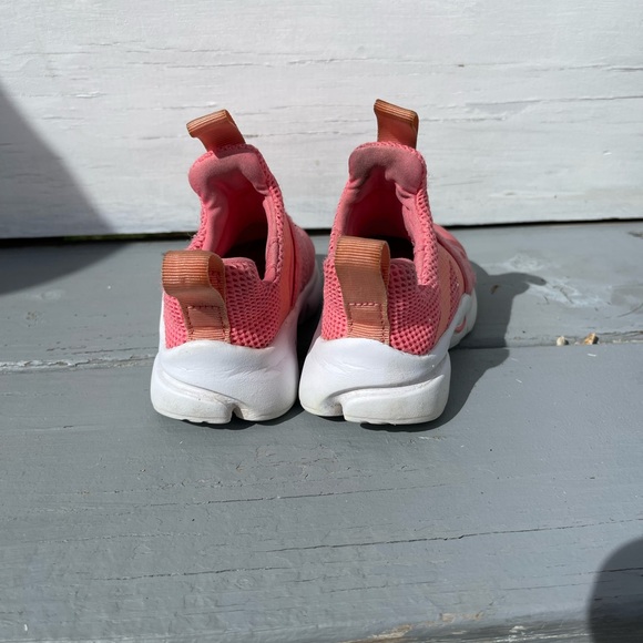 Nike toddler size 5C - Picture 3 of 5